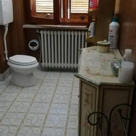 La Gallina Nel Castello לינה וארוחת בוקר 3*