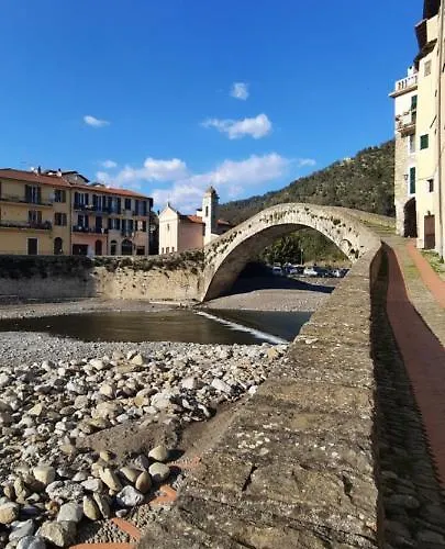 La Gallina Nel Castello