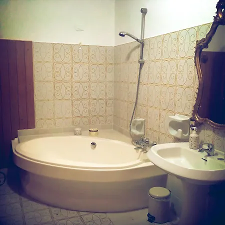 La Gallina Nel Castello Bed & Breakfast