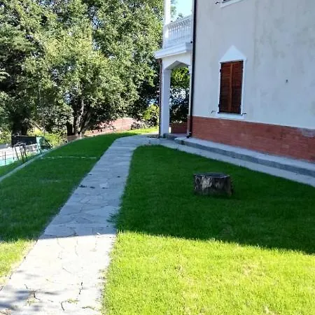 La Gallina Nel Castello Citr Oo9002-beb Oo11 2* Albenga