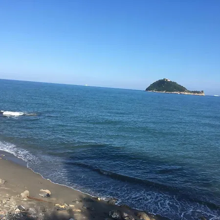 Bed and breakfast La Gallina Nel Castello Albenga