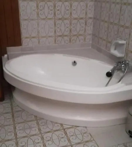 La Gallina Nel Castello Albenga