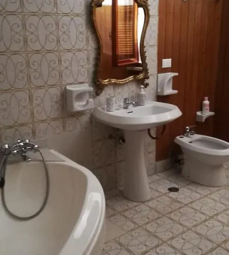 La Gallina Nel Castello Bed and breakfast 3*