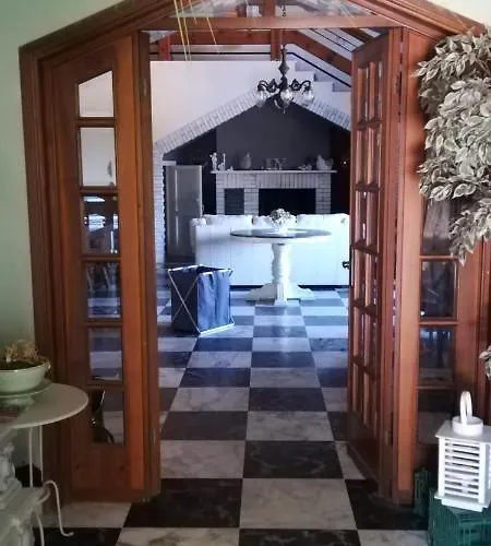 La Gallina Nel Castello Albenga